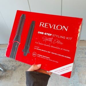 Revlon One-Step Styling Kit blow out dryer